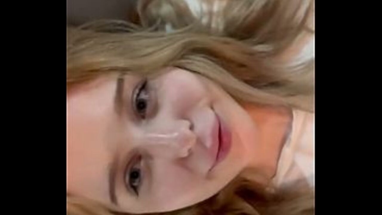 Stunning Zxlecya in sensual solo masturbation